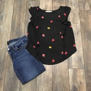 LOFT Black flutter sleeve floral top XSP